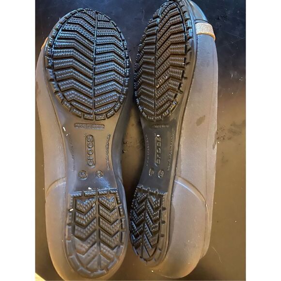 CROCS Flats (SZ 9) - Picture 5 of 5